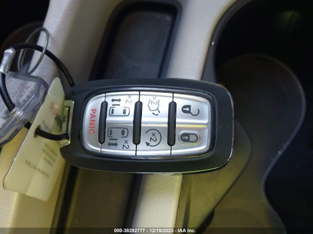2C4RC1CG0PR524908 Chrysler Voyager Lx