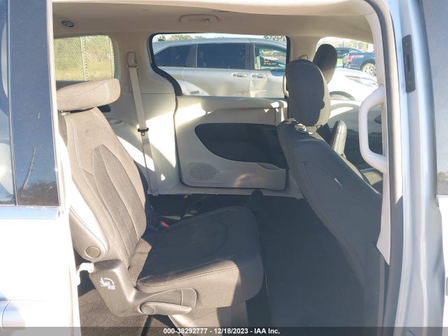 2C4RC1CG0PR524908 Chrysler Voyager Lx