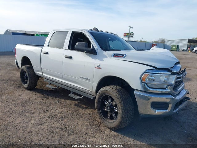 2019 3C6UR5CL3KG596964 main image