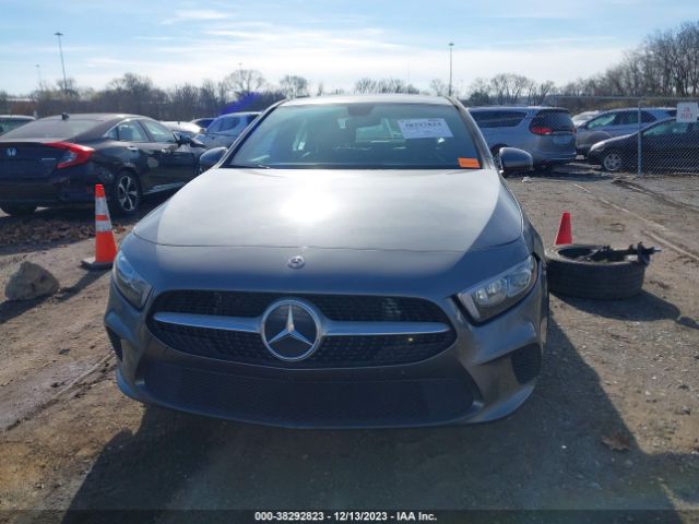 WDD3G4FB5KW026592 Mercedes-Benz A 220 4matic
