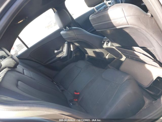 WDD3G4FB5KW026592 Mercedes-Benz A 220 4matic