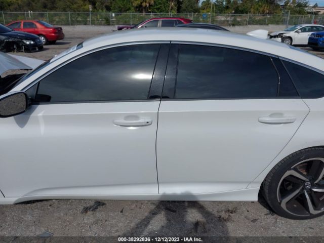 1HGCV1F38JA009807 Honda Accord Sport