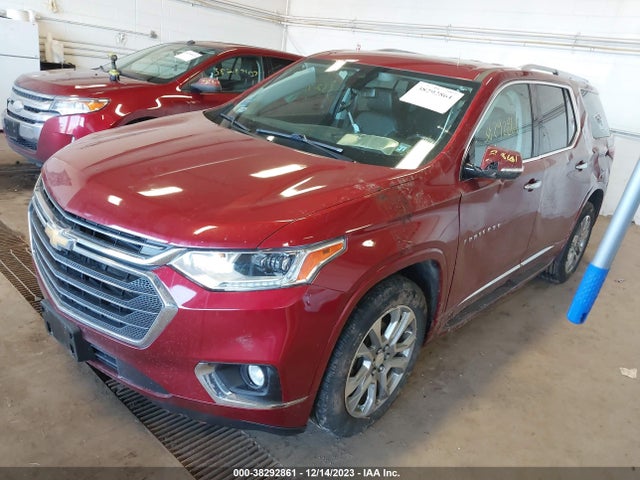 Chevrolet Traverse Premier 2018 1GNEVJKW2JJ229393 Image 2