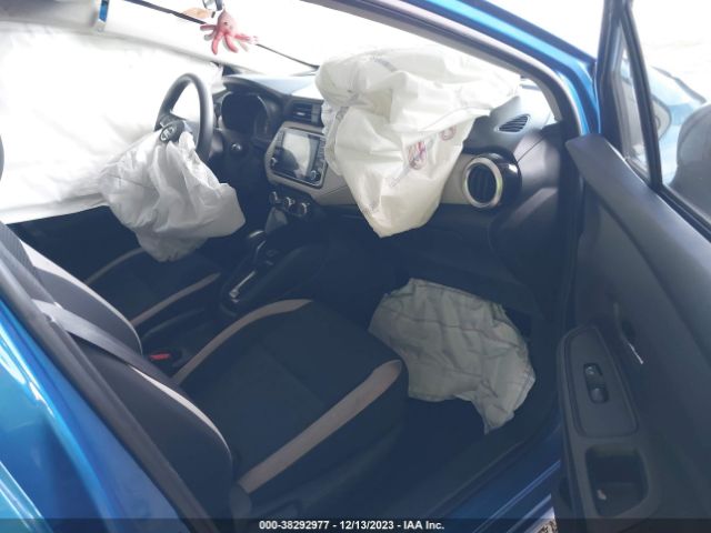 3N1CN8EV8ML823417 Nissan Versa Sv Xtronic Cvt