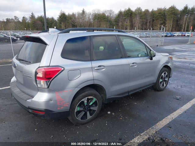 Subaru Forester 2.5i Premium 2017 JF2SJAEC8HH485128 Image 4