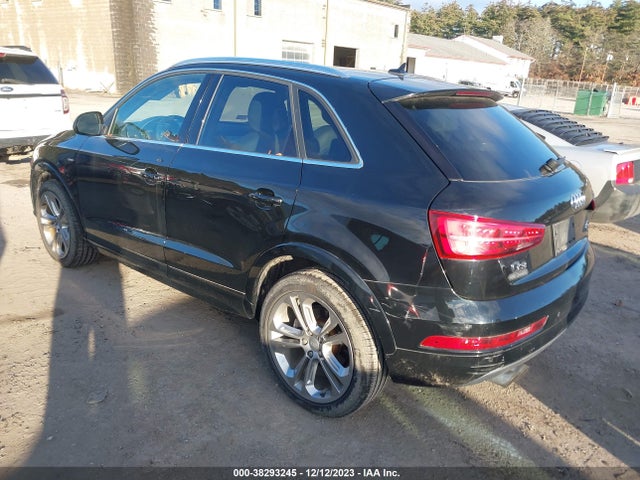 WA1JCCFS9JR005002 Audi Q3 2.0t Premium/2.0t Sport Premium