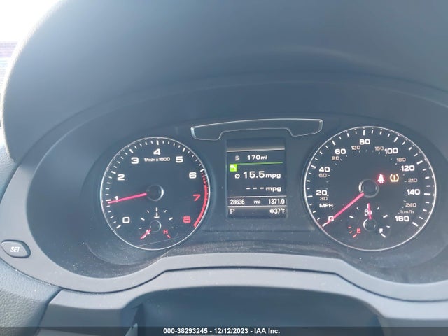 WA1JCCFS9JR005002 Audi Q3 2.0t Premium/2.0t Sport Premium