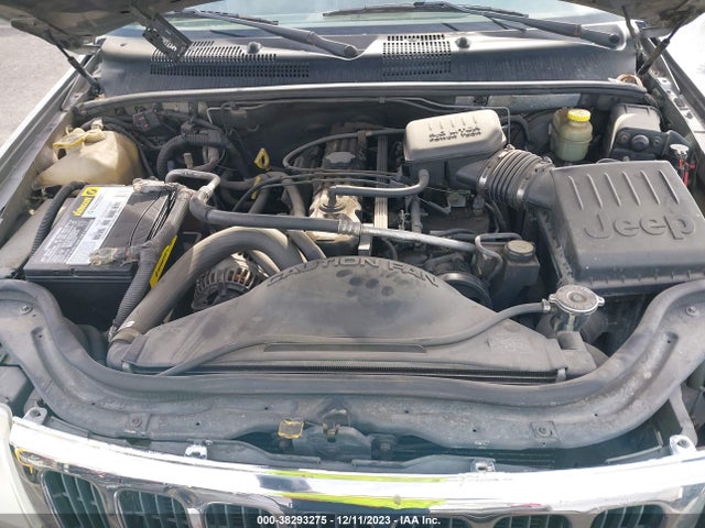 2000 JEEP GRAND CHEROKEE LAREDO VIN: 1J4G248S3YC160674