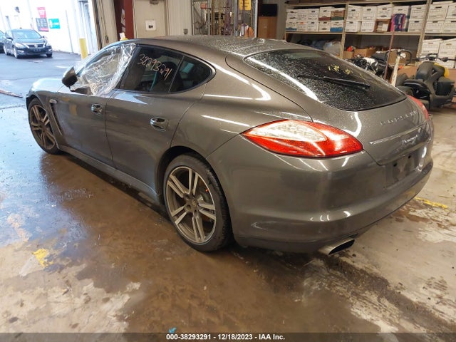 2013 PORSCHE PANAMERA WP0AA2A71DL012302 Photo 2
