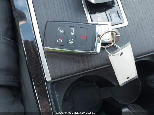 SALYL2EX3RA370080 Land Rover Range Rover Velar P250 Dynamic Se