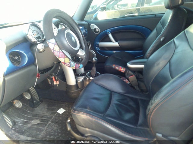 2005 MINI COOPER S WMWRH33565TF84810 Photo 4