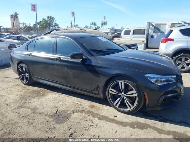 WBA7F0C55JGM24025 BMW 750i