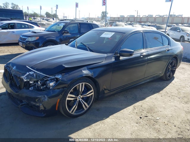 WBA7F0C55JGM24025 BMW 750i