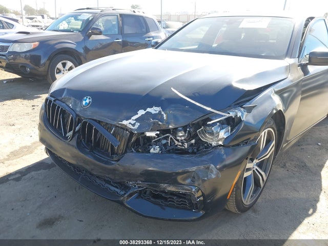WBA7F0C55JGM24025 BMW 750i