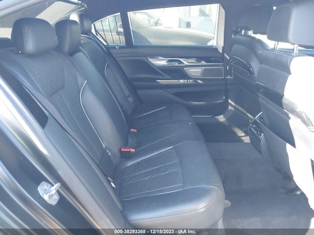 WBA7F0C55JGM24025 BMW 750i