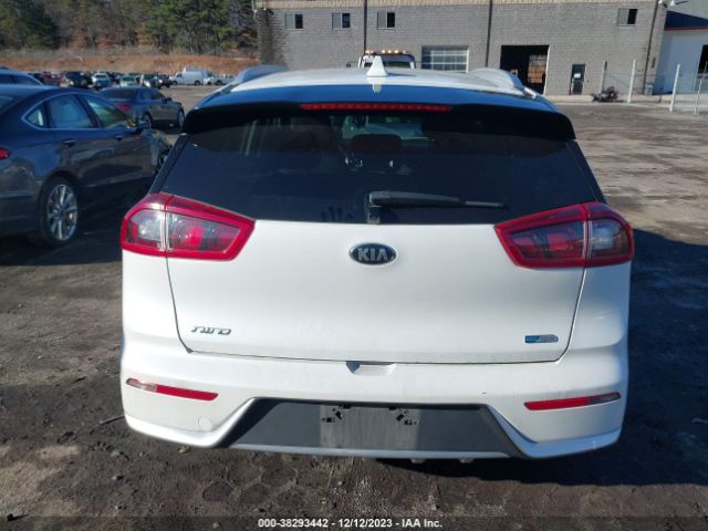 KNDCB3LCXK5351826 KIA NIRO LX