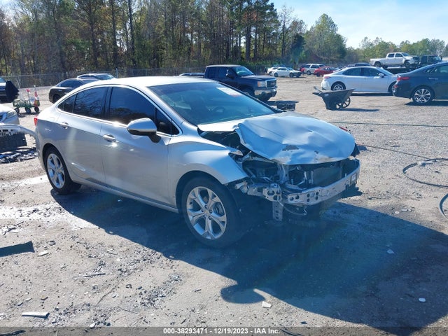 2018 1G1BF5SM4J7195896 main image
