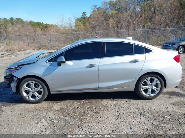 Chevrolet Cruze Premier Auto 2018 1G1BF5SM4J7195896 Image 15