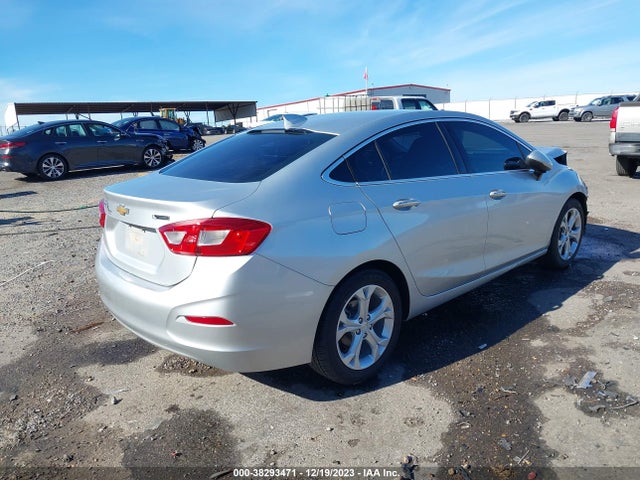 Chevrolet Cruze Premier Auto 2018 1G1BF5SM4J7195896 Image 4