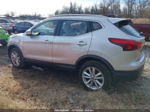 JN1BJ1CP3KW213676 Nissan Rogue Sport Sv