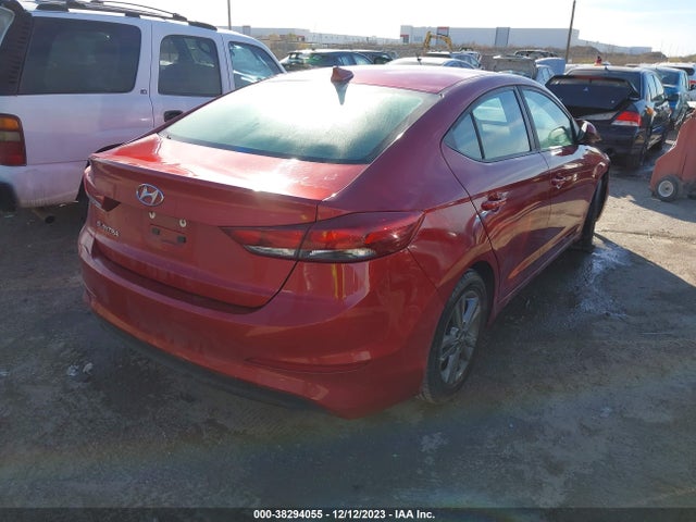 2018 HYUNDAI ELANTRA SEL VIN: 5NPD84LFXJH362505