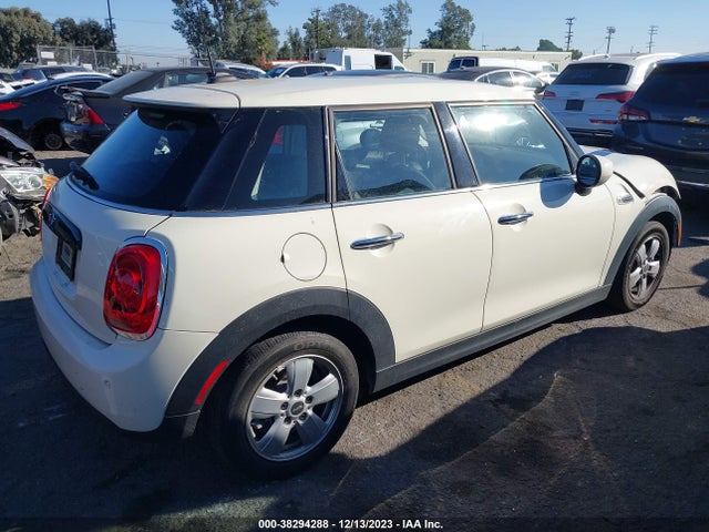 2021 MINI HARDTOP WMWXU7C09M2M99802 Photo 3