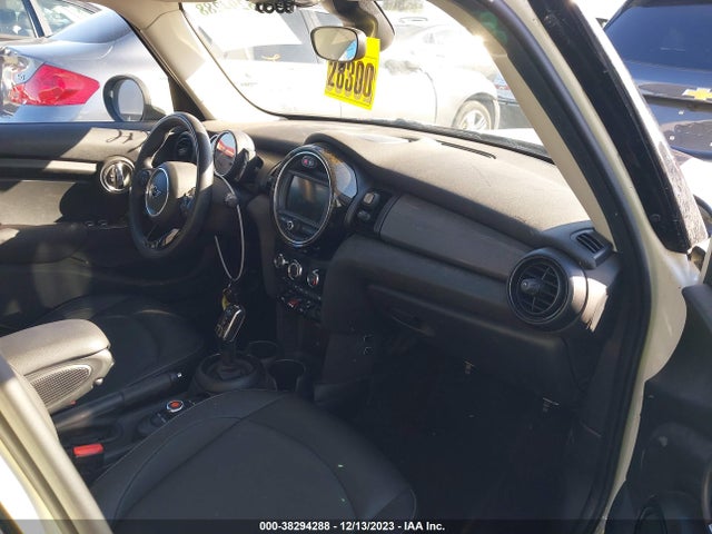 2021 MINI HARDTOP WMWXU7C09M2M99802 Photo 4