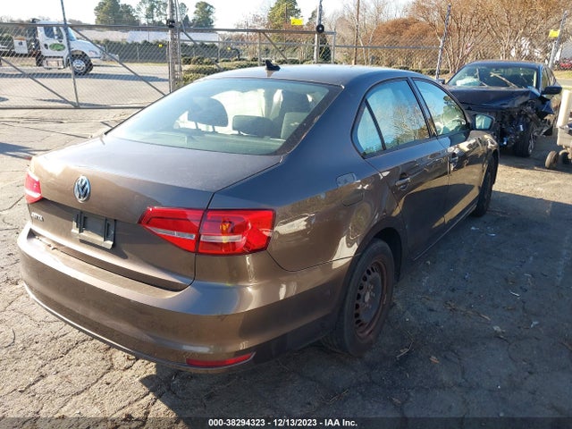 3VW2K7AJ5FM320243 Volkswagen Jetta 2.0l S
