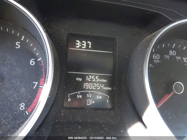 3VW2K7AJ5FM320243 Volkswagen Jetta 2.0l S