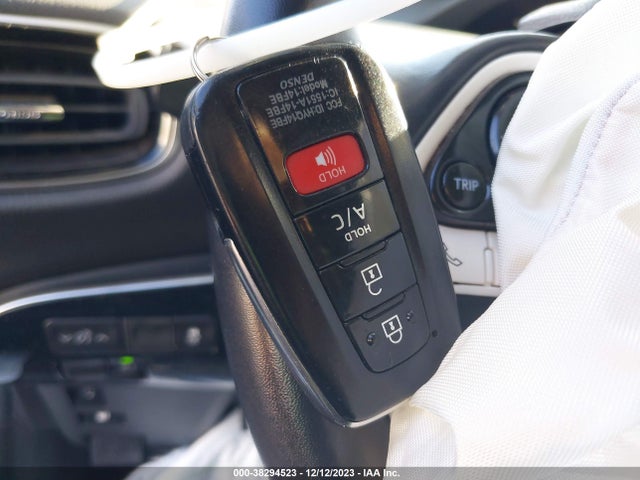 Toyota Prius Prime Plus 2019 JTDKARFPXK3108044 Image 11