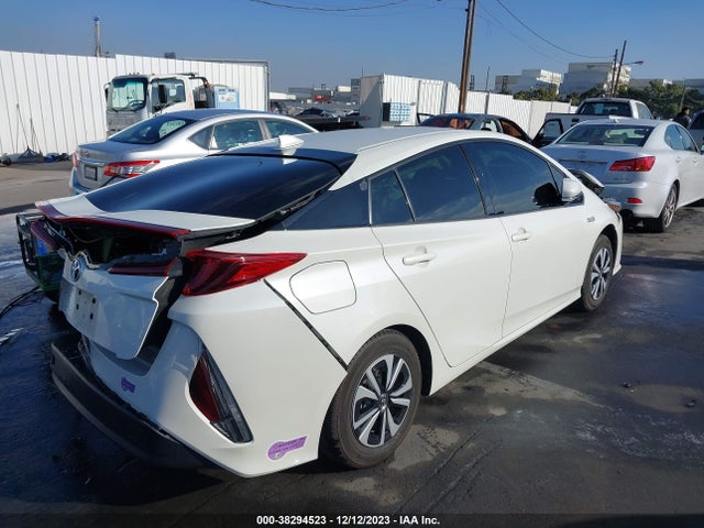 Toyota Prius Prime Plus 2019 JTDKARFPXK3108044 Image 4