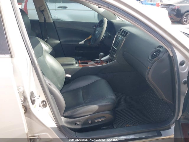 38294556 :رقم المزاد ، JTHBK262582062354 vin ، 2008 Lexus Is 250 مزاد بيع