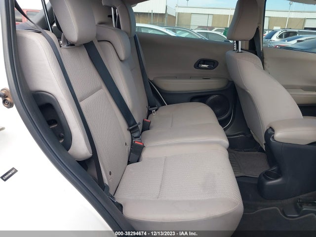 Honda HR-V LX 2017 3CZRU5H30HM702877 Image 8