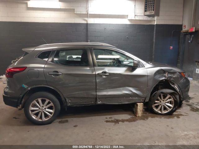 JN1BJ1CR3HW138326 Nissan Rogue Sport Sv