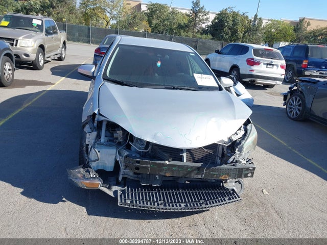 2019 TOYOTA COROLLA LE VIN: 2T1BURHE6KC224531
