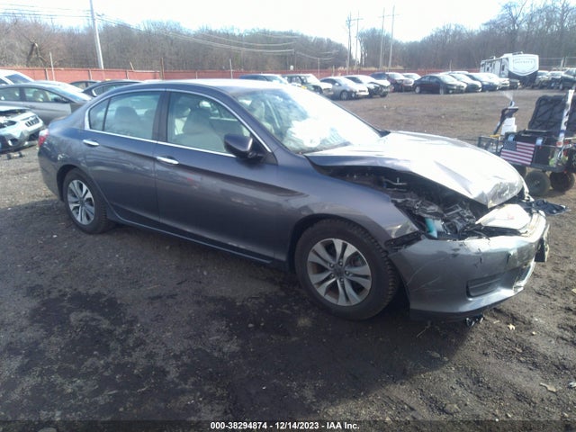 2015 1HGCR2F3XFA221402 main image