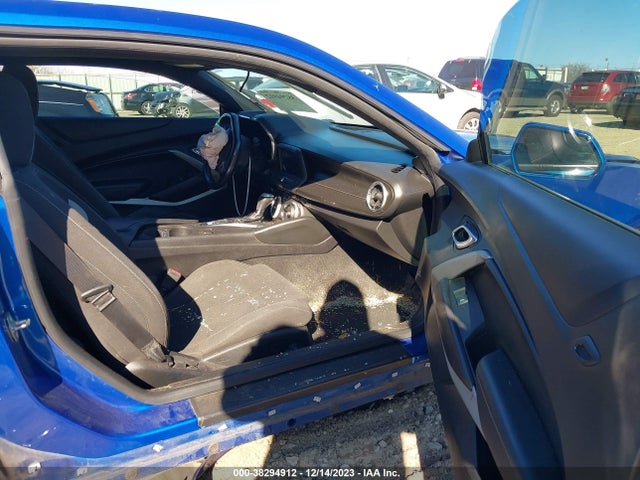 Chevrolet Camaro 1lt 2018 1G1FB1RX2J0186922 Image 5
