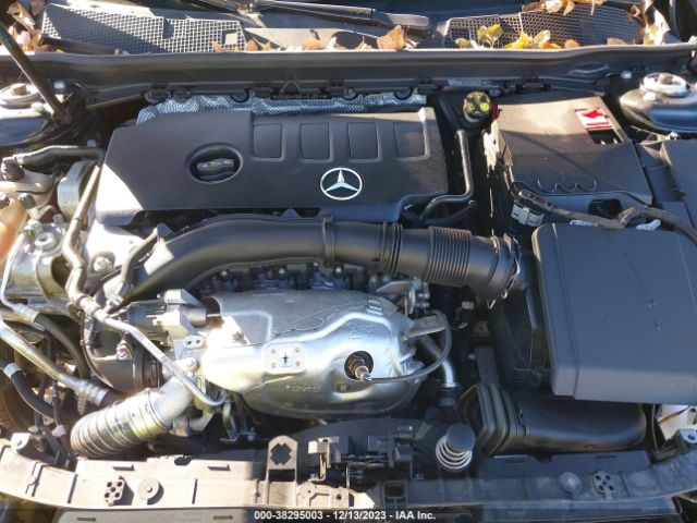 WDD3G4FB9KW018544 Mercedes-Benz A 220 4matic
