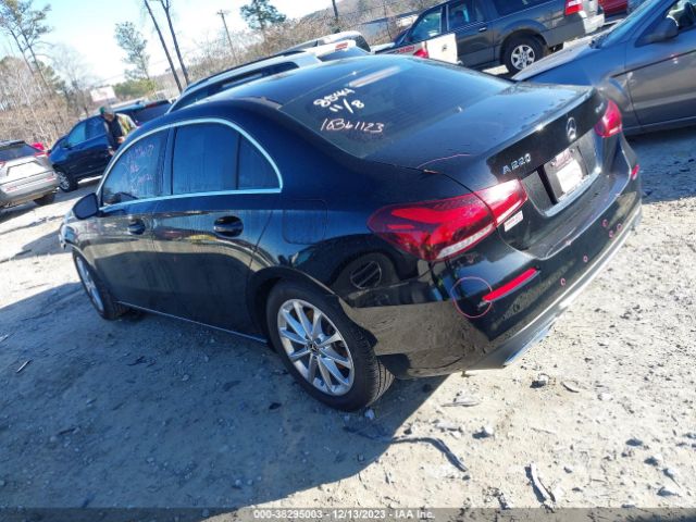 WDD3G4FB9KW018544 Mercedes-Benz A 220 4matic
