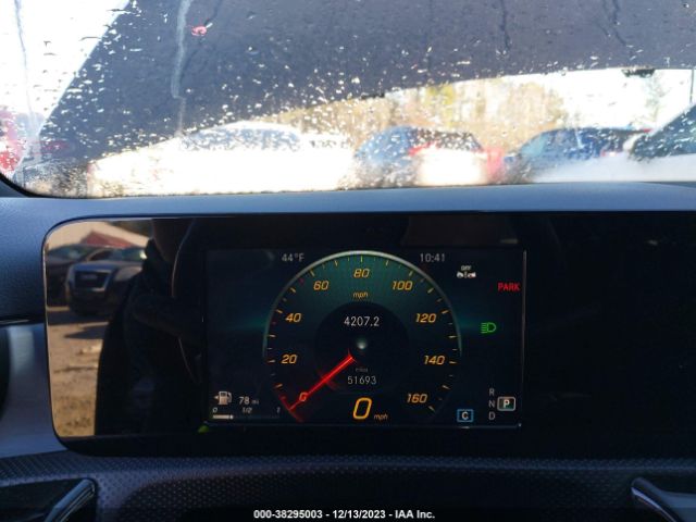 WDD3G4FB9KW018544 Mercedes-Benz A 220 4matic