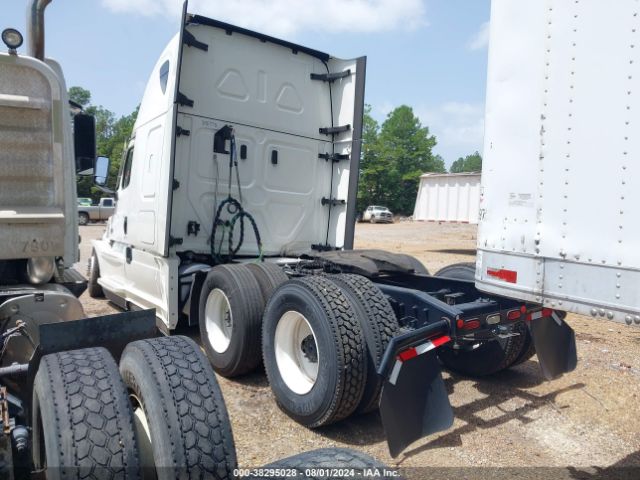 2021 FREIGHTLINER CASCADIA 126 3AKJHHDR5MSMS2979 Photo 2