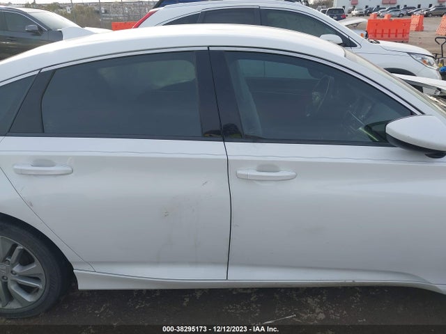 Honda ACCORD LX 2018 1HGCV1F18JA107699 Image 13