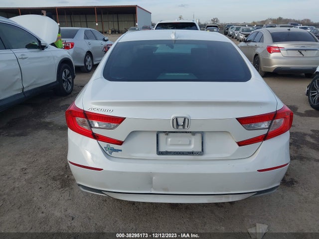 Honda ACCORD LX 2018 1HGCV1F18JA107699 Image 16