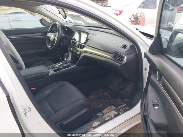 Honda ACCORD LX 2018 1HGCV1F18JA107699 Image 5
