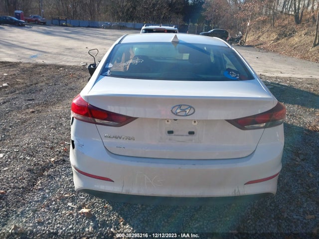 2018 HYUNDAI ELANTRA SEL VIN: 5NPD84LF0JH329299