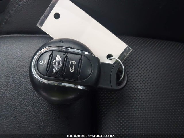 2018 MINI COUNTRYMAN WMZYT3C30J3E93375 Photo 10