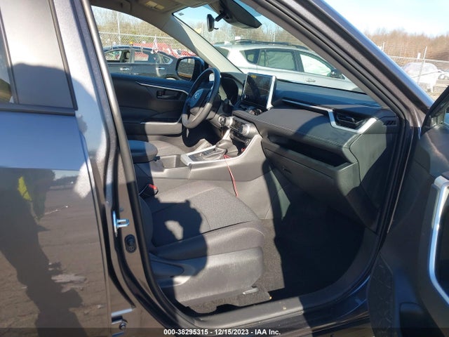 Toyota RAV4 LE 2024 2T3F1RFV7RC402462 Image 5
