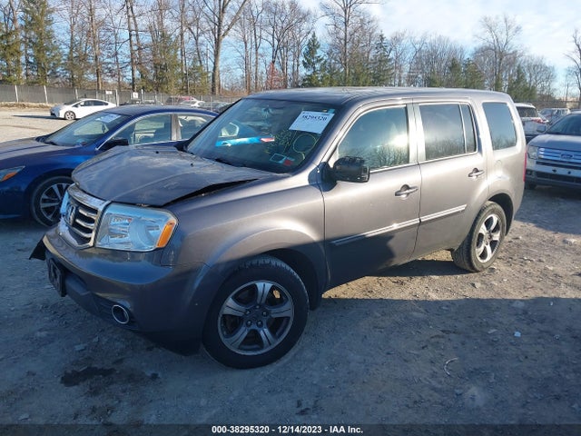 Honda PILOT SE 2015 5FNYF4H3XFB054293 Image 2