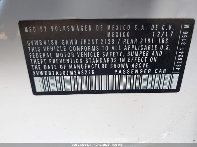 3VWDB7AJ0JM263225 Volkswagen Jetta 1.4t Se/1.4t Wolfsburg Edition