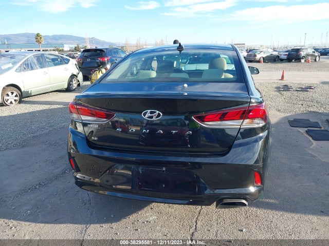 Hyundai SONATA SE 2018 5NPE24AF5JH626934 Image 16